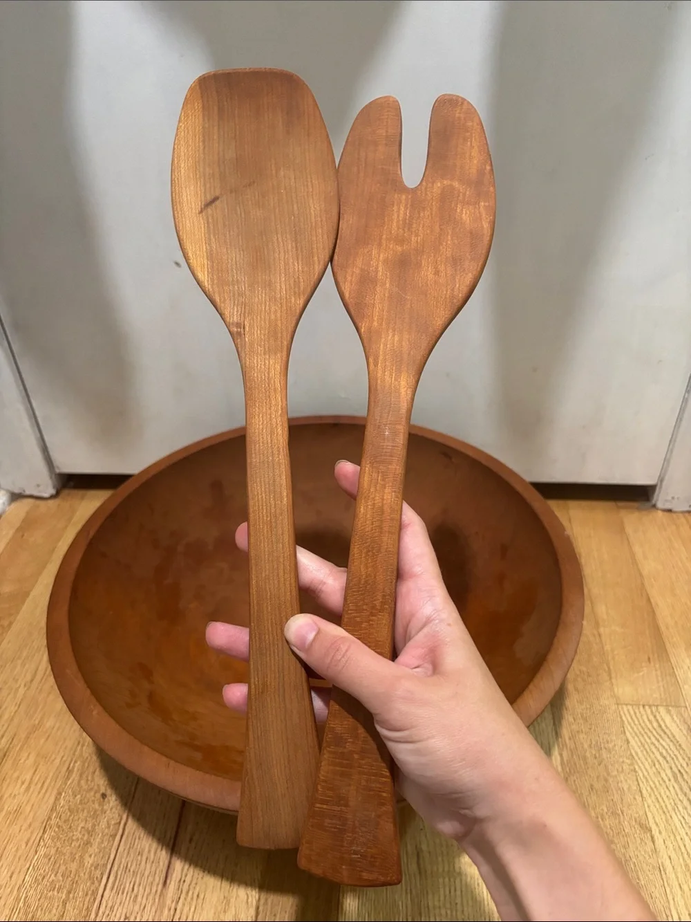 ANDREW PEARCE large Champlain wood bowl in cherry with wood oil and two servers